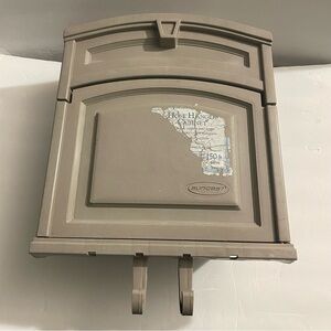 Suncast HHC150 Garden Hose Hanger with Storage Cabinet, 150-Foot-Hose Capacity